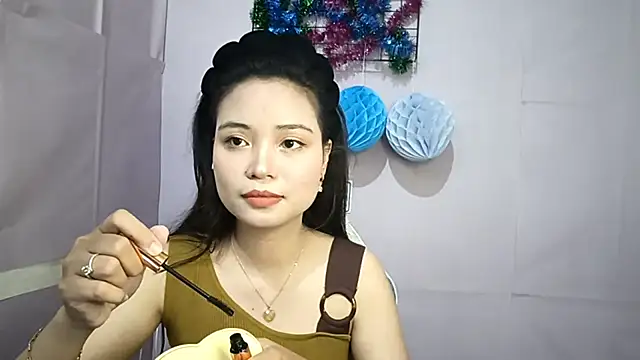 Snapshot of FerminaBoutwell chatting on 06-03-26, 11:13 FerminaBoutwell online show from 06-03-26, 11:13