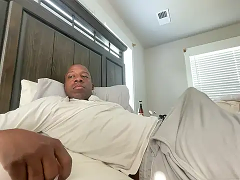 ExtremelyBlessedView1 online show from 05-19-26, 12:44