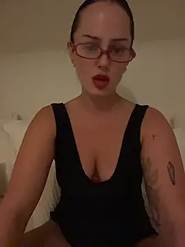 molotovmami online show from 07-06-26, 11:18