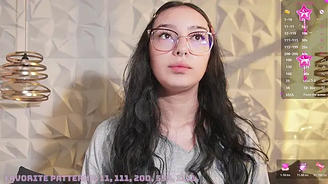 Snapshot of zara_bliss chatting on 06-08-26, 11:10 zara bliss online show from 06-08-26, 11:10