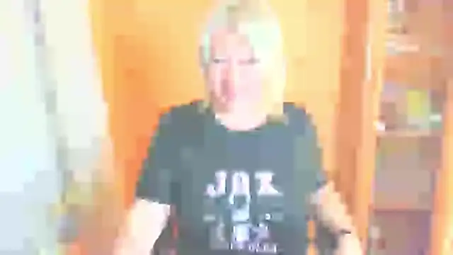 Snapshot of MollyyJoyy chatting on 06-02-26, 08:55 MollyyJoyy online show from 06-02-26, 08:55