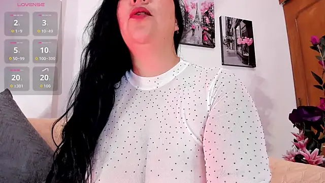 SiennaDark online show from 05-11-26, 01:44