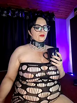 emmagreeyy12 online show from 06-13-26, 12:14
