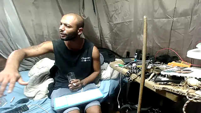 Camodick online show from 03-31-26, 02:39