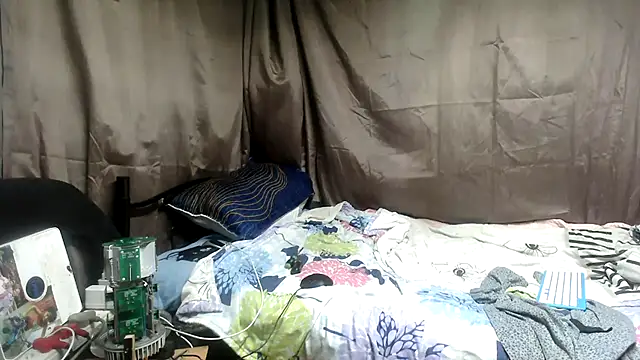 Camodick online show from 04-21-26, 03:39