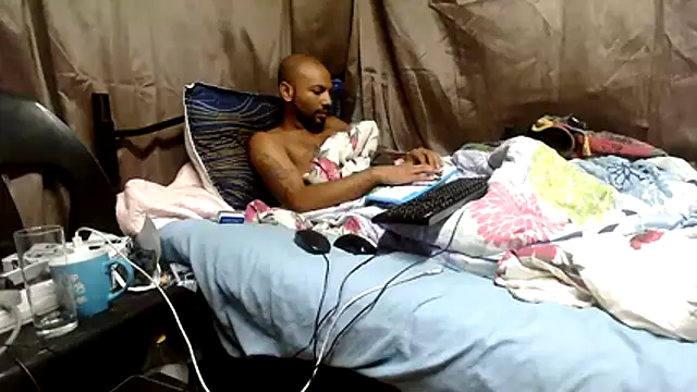 Camodick online show from 04-28-26, 02:27