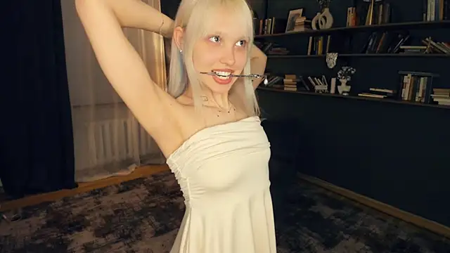 DelorisDetrich online show from 05-10-26, 08:36