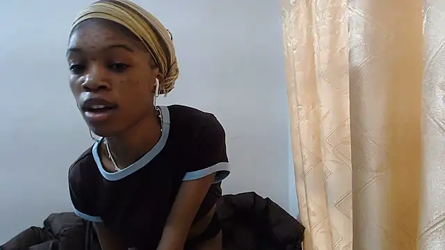 PetiteBarbie 05 online show from 06-25-26, 07:35