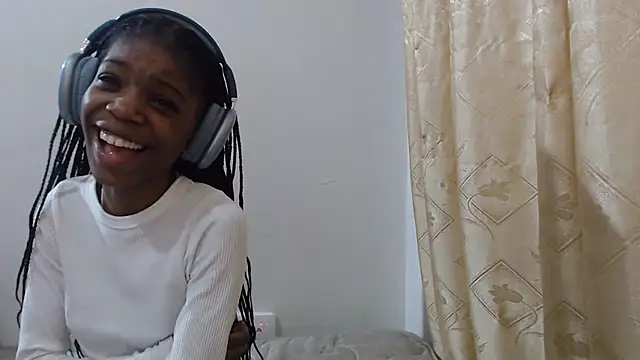 PetiteBarbie 05 online show from 07-16-26, 04:51