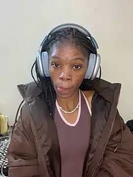 PetiteBarbie 05 online show from 07-18-26, 06:06