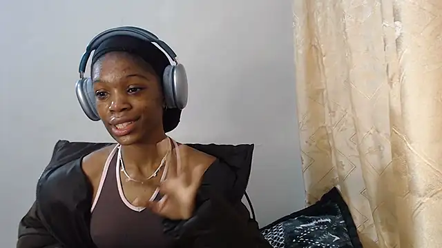 PetiteBarbie 05 online show from 07-23-26, 06:22
