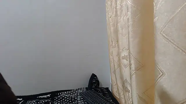 PetiteBarbie 05 online show from 08-01-26, 06:12