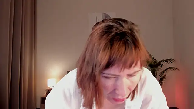 Snapshot of gracekellyyy chatting on 05-12-26, 08:33 gracekellyyy online show from 05-12-26, 08:33