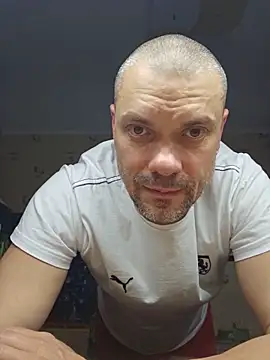Snapshot of DaddyMarlboro chatting on 05-18-26, 06:58 DaddyMarlboro online show from 05-18-26, 06:58
