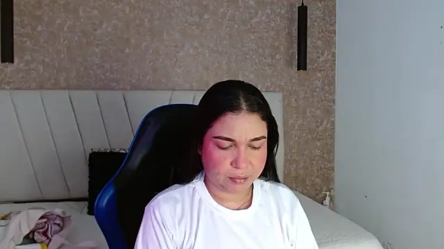 AliceSmity   online show from 06-23-26, 12:36