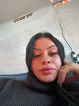Snapshot of belababyy chatting on 06-26-26, 01:04 belababyy online show from 06-26-26, 01:04