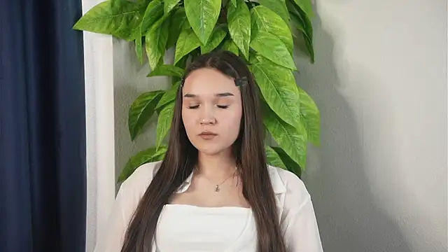 AlenaCubr online show from 05-16-26, 10:36