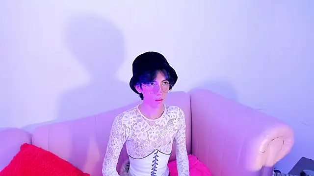 LittlePrince  online show from 07-03-26, 05:47