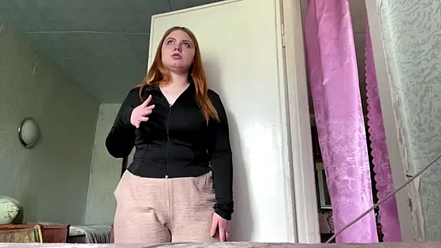Violette Iguina online show from 05-13-26, 08:34