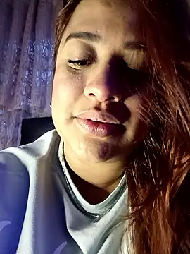 AriaGomez  online show from 05-13-26, 11:11