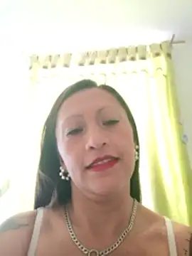 Snapshot of Vely_ chatting on 05-29-26, 07:56 Vely online show from 05-29-26, 07:56