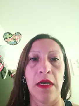 Snapshot of Vely_ chatting on 06-01-26, 06:42 Vely online show from 06-01-26, 06:42