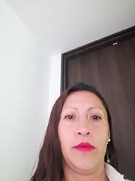 Snapshot of Vely_ chatting on 06-03-26, 06:46 Vely online show from 06-03-26, 06:46