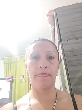 Snapshot of Vely_ chatting on 06-14-26, 12:30 Vely online show from 06-14-26, 12:30