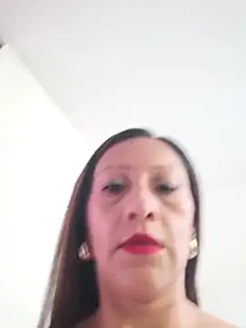 Snapshot of Vely_ chatting on 06-23-26, 06:17 Vely online show from 06-23-26, 06:17