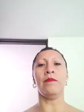 Snapshot of Vely_ chatting on 06-24-26, 07:13 Vely online show from 06-24-26, 07:13