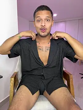 ElianVega online show from 05-15-26, 04:19