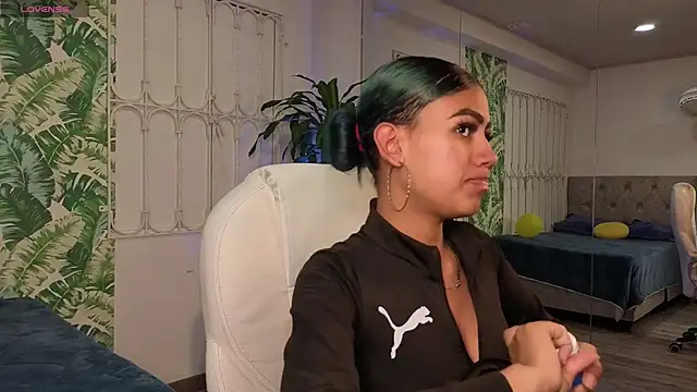 baby julieta00 online show from 06-30-26, 11:33
