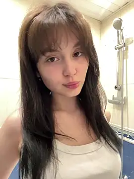 Snapshot of EvaHearts chatting on 06-16-26, 11:35 EvaHearts online show from 06-16-26, 11:35