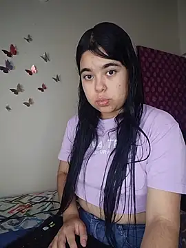 Snapshot of MiiaHott_W chatting on 06-24-26, 02:05 MiiaHott W online show from 06-24-26, 02:05