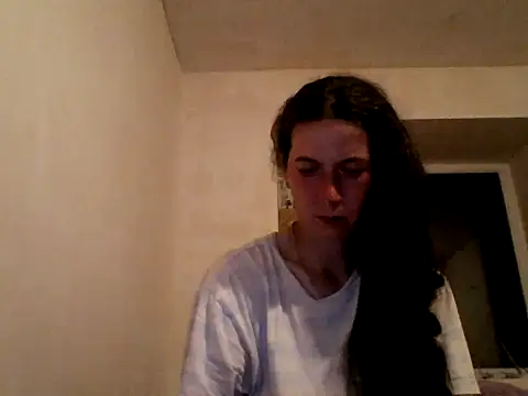 Snapshot of DanicaFey chatting on 05-11-26, 06:27 DanicaFey online show from 05-11-26, 06:27