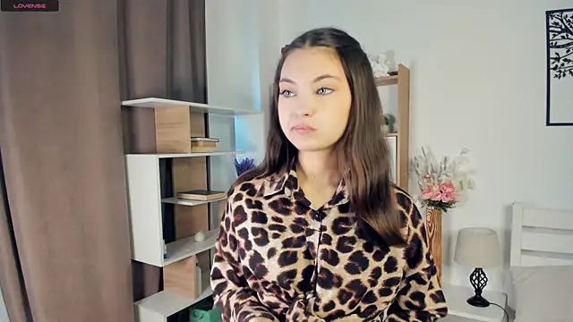 LupitaSolt online show from 05-12-26, 08:22