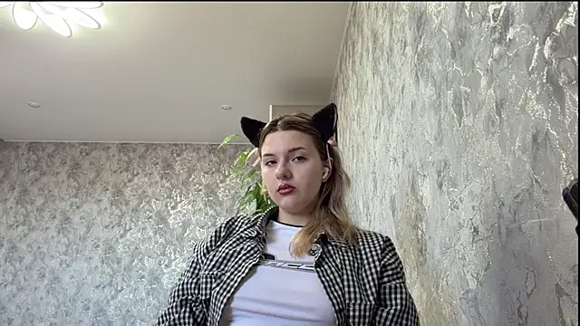 MichelleLasin online show from 05-10-26, 05:56