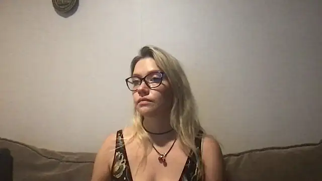 Precious Eva online show from 05-12-26, 01:19
