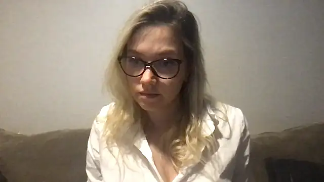 Precious Eva online show from 05-14-26, 01:07