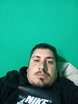 juaniglesias1977 online show from 05-08-26, 04:01