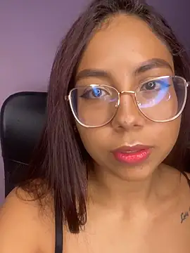 SaritaaHot online show from 05-13-26, 04:54