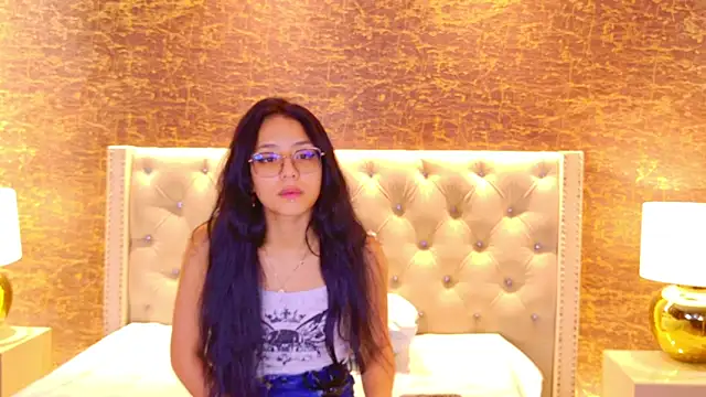 Kiara layla online show from 06-13-26, 10:13