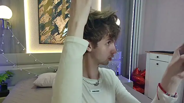 Bimbo boy  online show from 06-12-26, 03:44