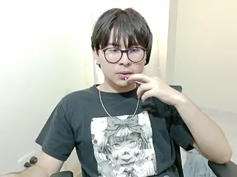 kuromi boy online show from 06-24-26, 10:53