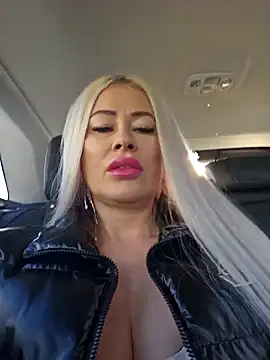 Snapshot of MILFBARBY chatting on 12-30-24, 09:16 MILFBARBY online show from 12-30-24, 09:16