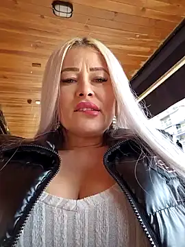 Snapshot of MILFBARBY chatting on 02-17-25, 11:13 MILFBARBY online show from 02-17-25, 11:13