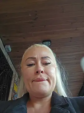 Snapshot of MILFBARBY chatting on 09-22-25, 06:59 MILFBARBY online show from 09-22-25, 06:59