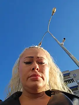 Snapshot of MILFBARBY chatting on 10-18-25, 07:31 MILFBARBY online show from 10-18-25, 07:31