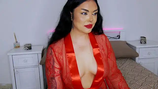 LiliKittenn online show from 05-12-26, 02:19