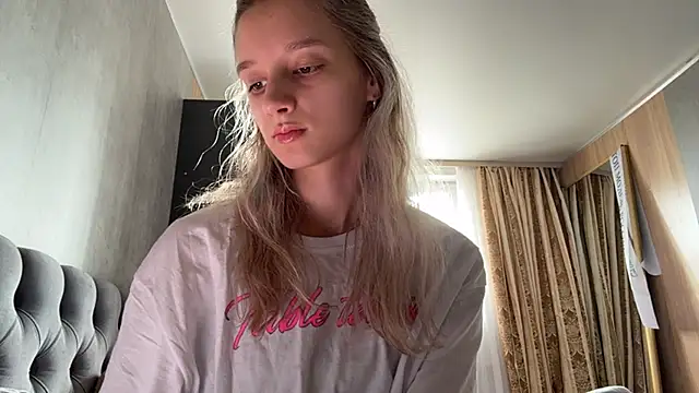 Tiffany Blom online show from 05-14-26, 11:28